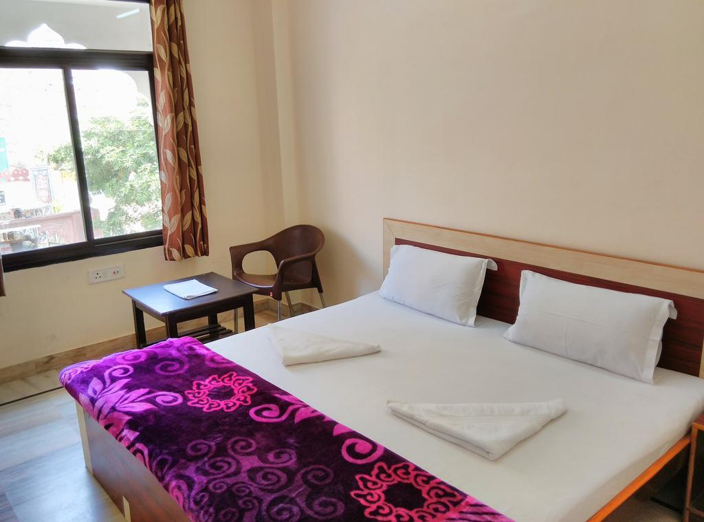 Madhav Guest House ชัยปุระ ภายนอก รูปภาพ