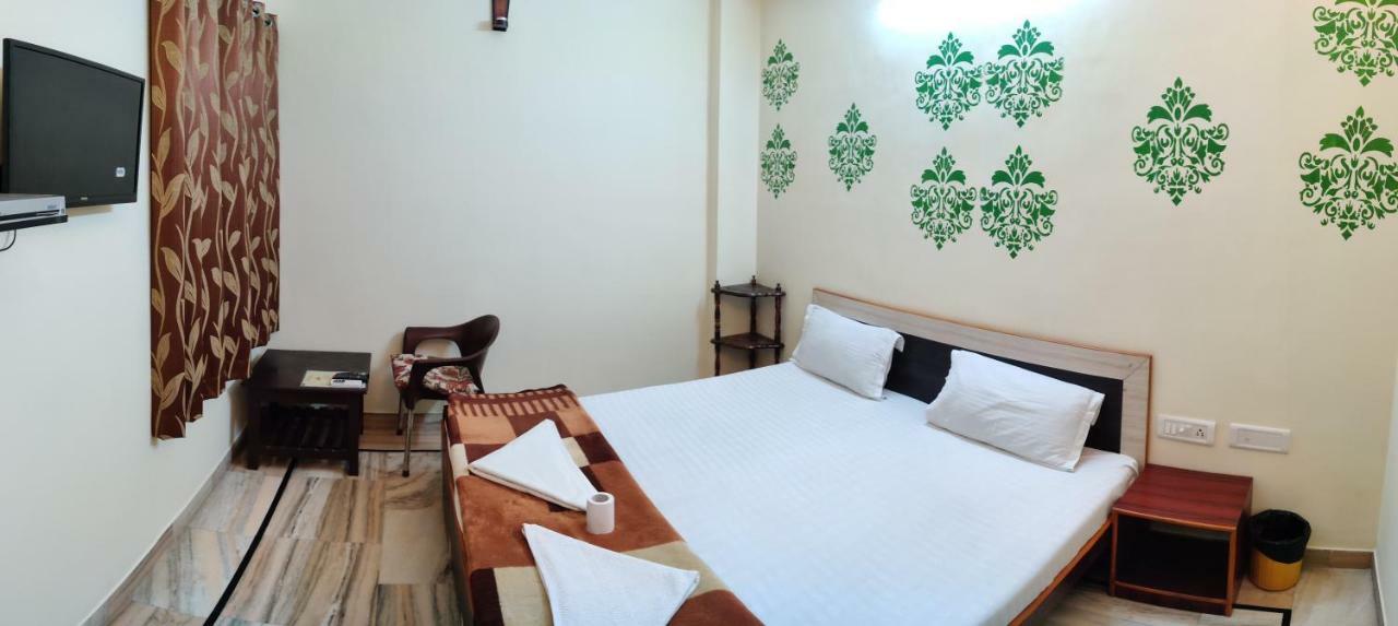 Madhav Guest House ชัยปุระ ภายนอก รูปภาพ