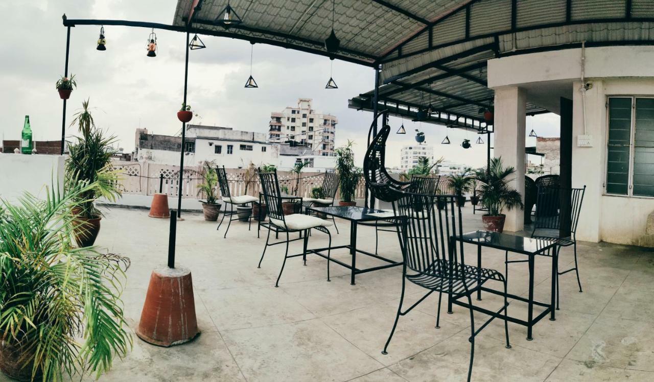 Madhav Guest House ชัยปุระ ภายนอก รูปภาพ