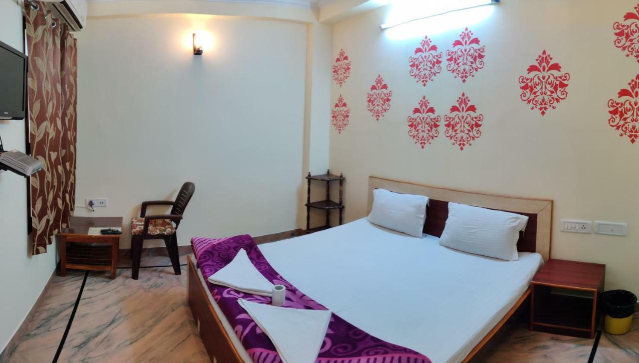 Madhav Guest House ชัยปุระ ภายนอก รูปภาพ