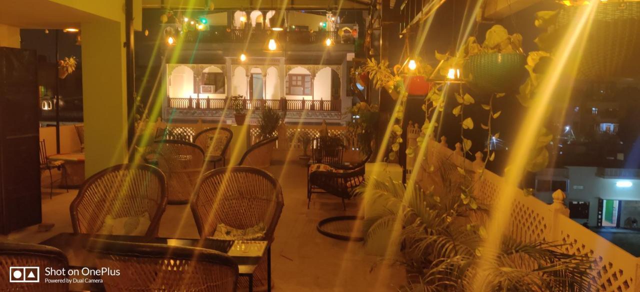 Madhav Guest House ชัยปุระ ภายนอก รูปภาพ
