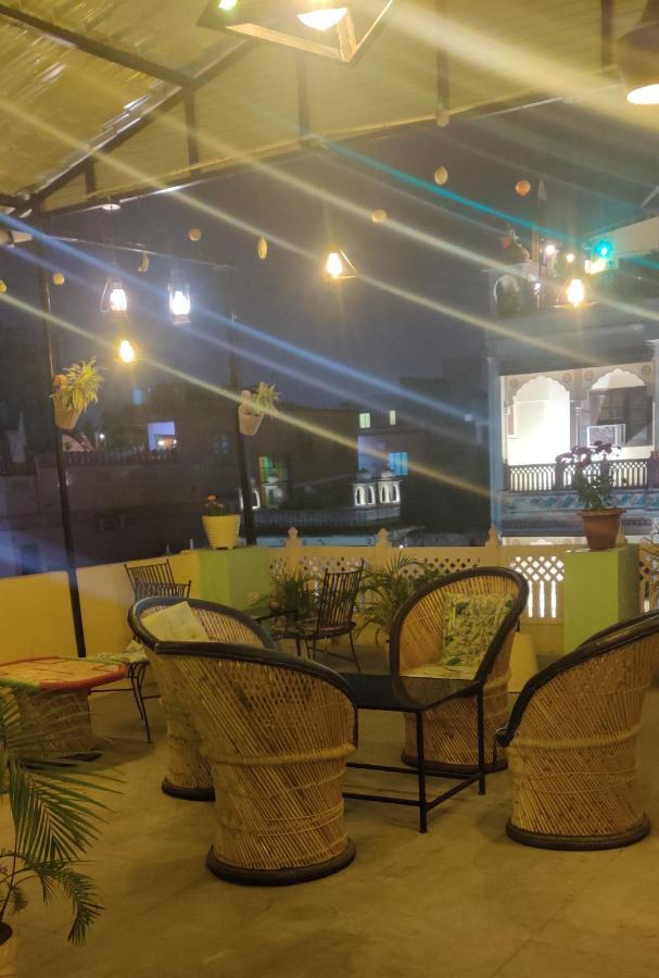 Madhav Guest House ชัยปุระ ภายนอก รูปภาพ